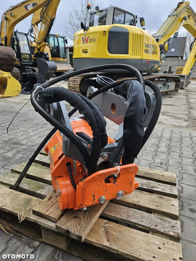 NOWA Głowica OBROTOWA KINSHOFER - NOX, Rototilt, Engcon, Caterpillar, CAT - 8