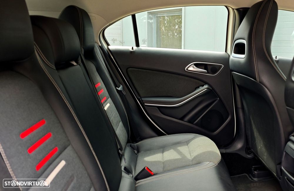 Mercedes-Benz A 180 d Urban - 16