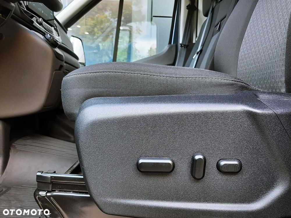 Ford Transit - 20