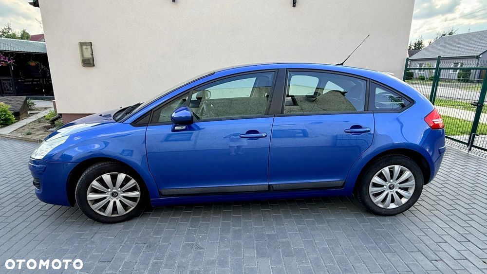 Citroën C4 1.4 16V X - 12