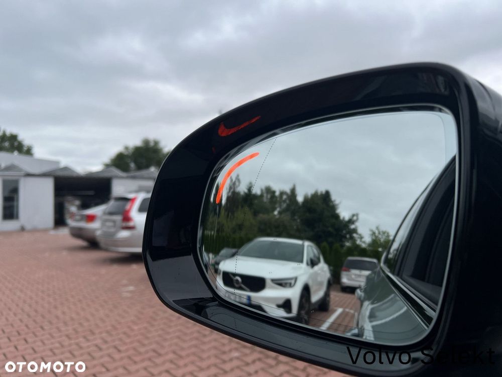 Volvo XC 60 T6 AWD Recharge Plus Black Edition - 27