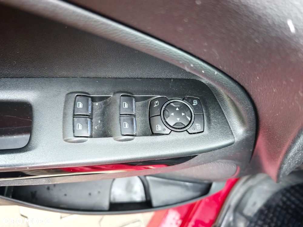 Ford EcoSport 1.0 EcoBoost ST-LINE - 23