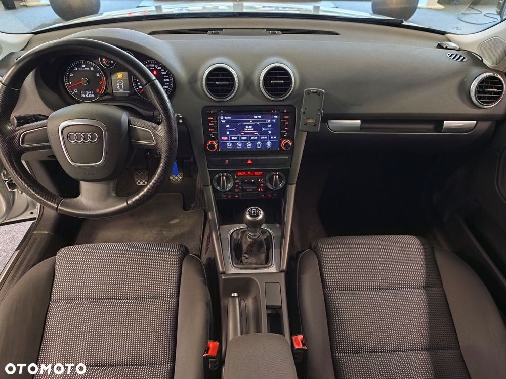 Audi A3 Sportback 1.6 Attraction - 9