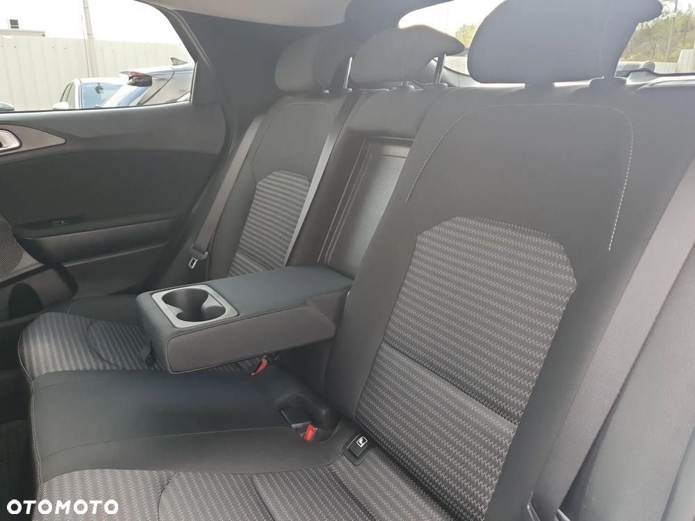 Kia XCeed 1.5 T-GDI M - 17