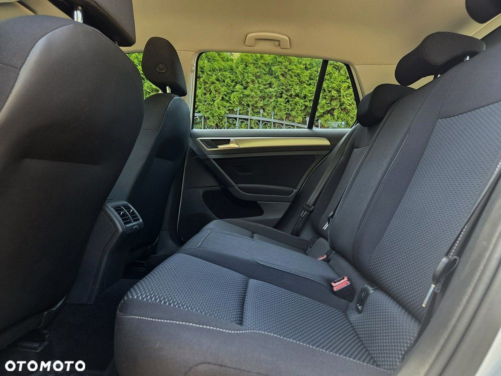 Volkswagen Golf 1.6 TDI BMT Comfortline - 12