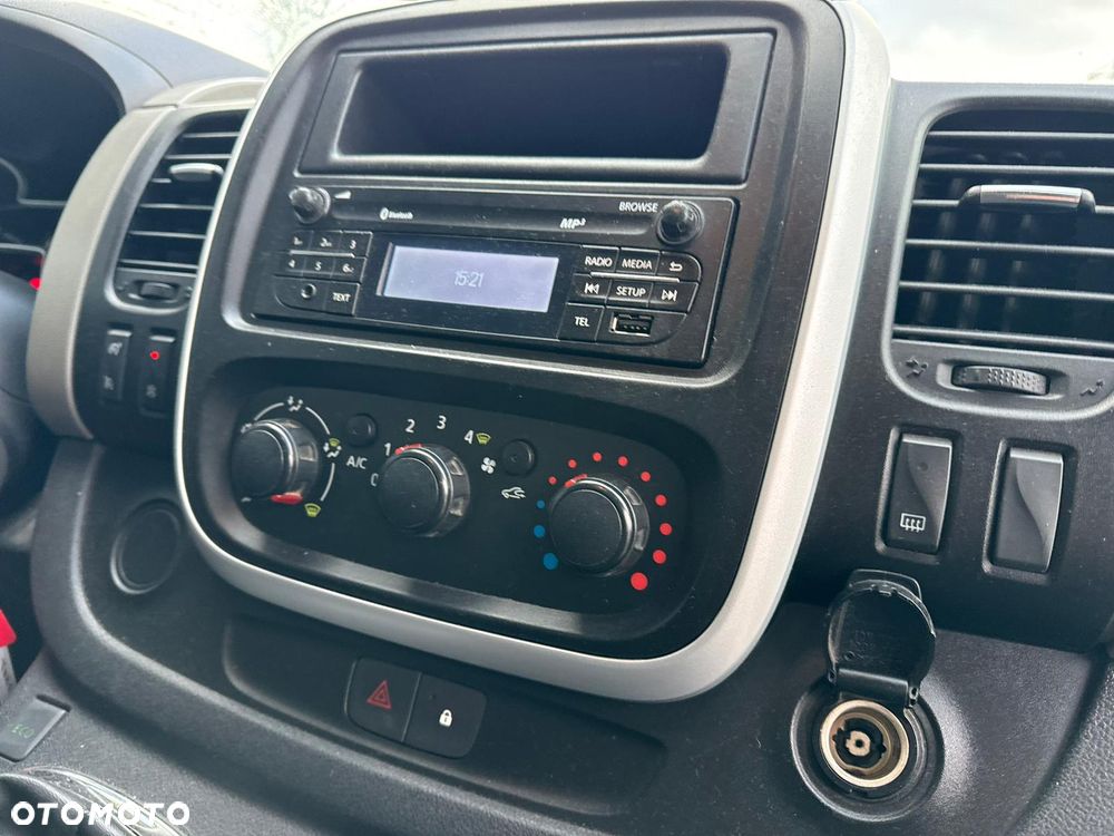 Renault Trafic - 10