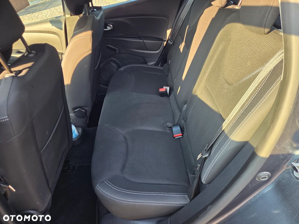 Renault Clio - 15