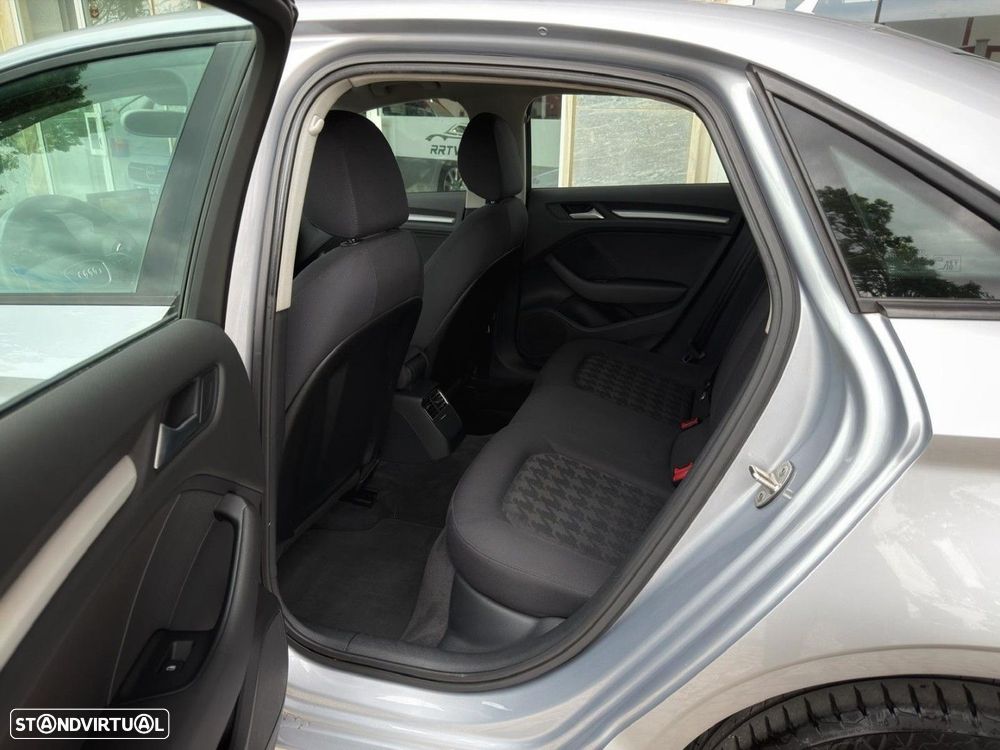 Audi A3 Limousine 1.6 TDI Advance Ultra - 15