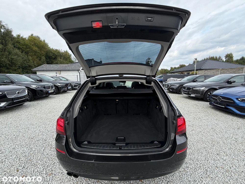 BMW Seria 5 520d xDrive - 30