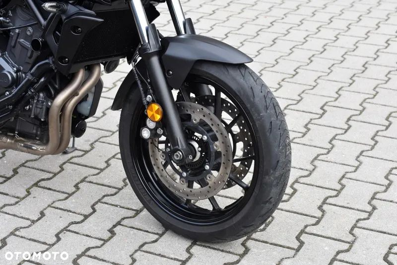 Yamaha MT - 5