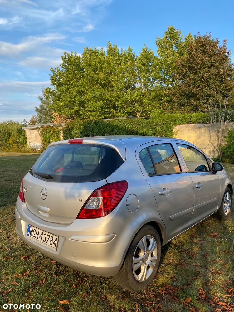 Opel Corsa 1.4 16V - 6