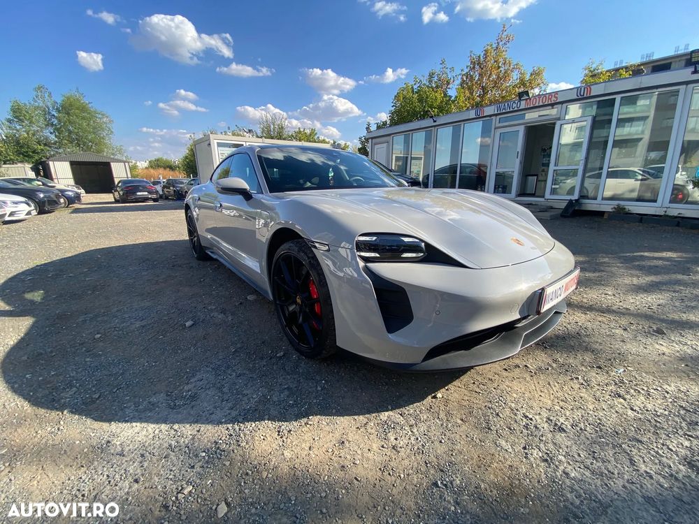 Porsche Taycan GTS - 3