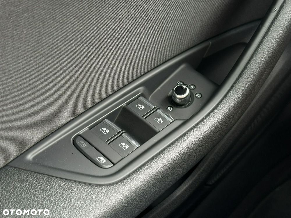 Audi A4 Avant - 32