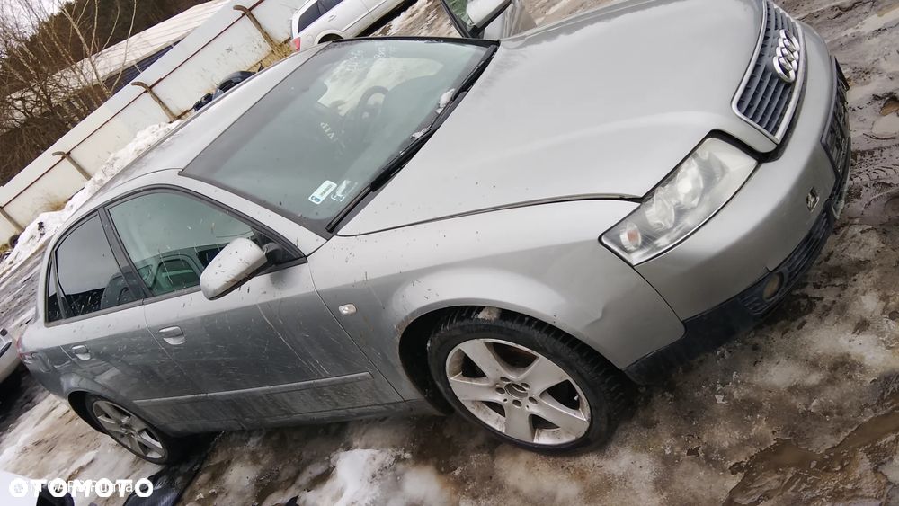 AUDI A4 B6 2.0 BENZYNA - 6