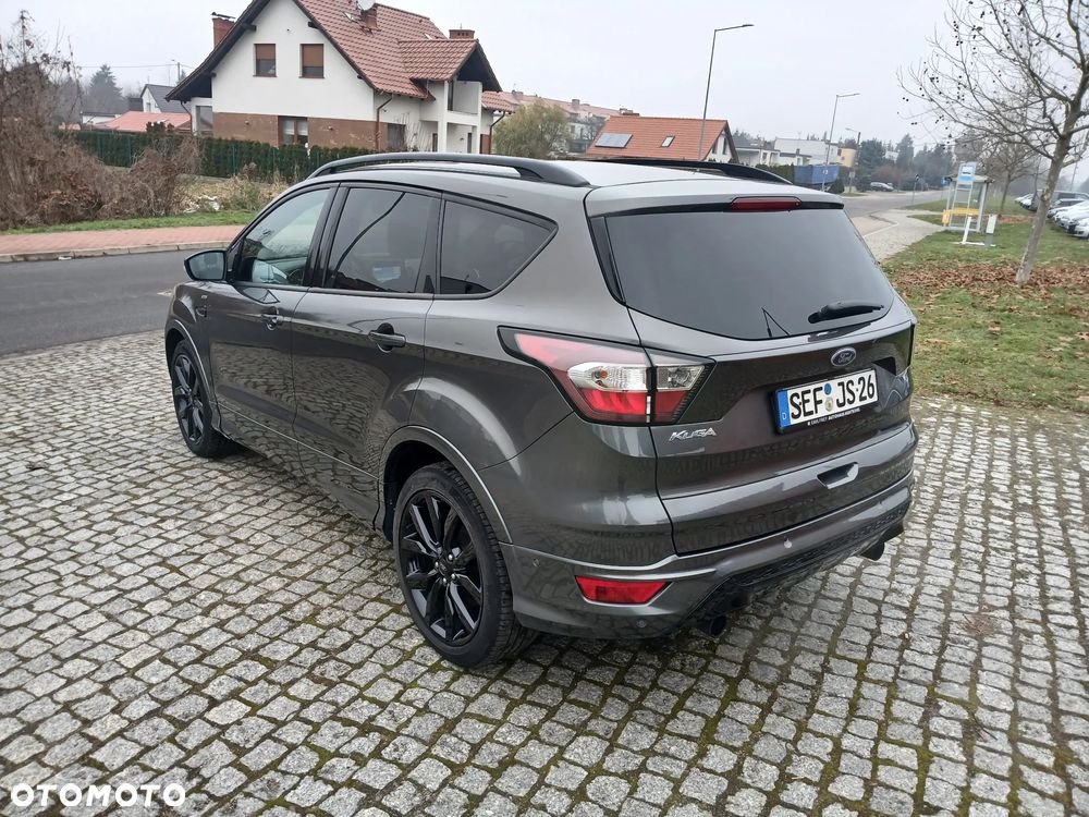 Ford Kuga - 13