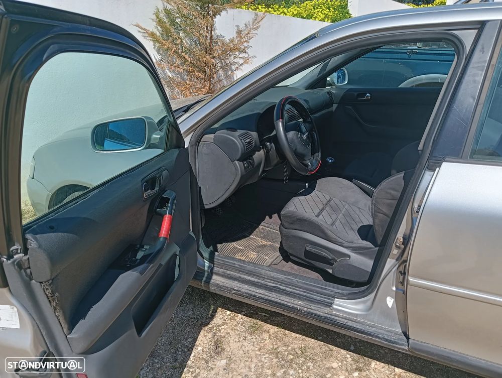 Audi A3 1.9 TDI Attraction - 4