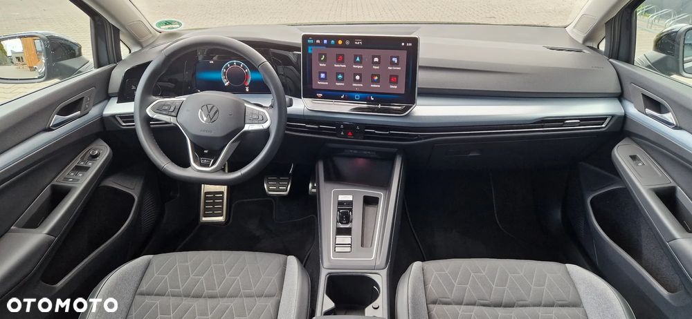 Volkswagen Golf 1.5 eTSI OPF DSG Goal - 5