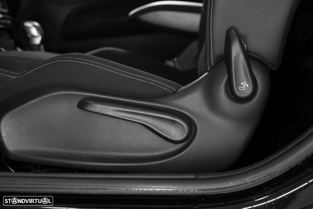 DS DS3 1.2 PureTech So Chic EAT6 - 29