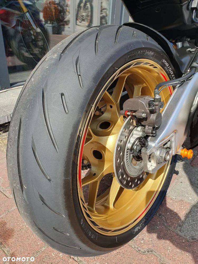 Honda CBR - 33