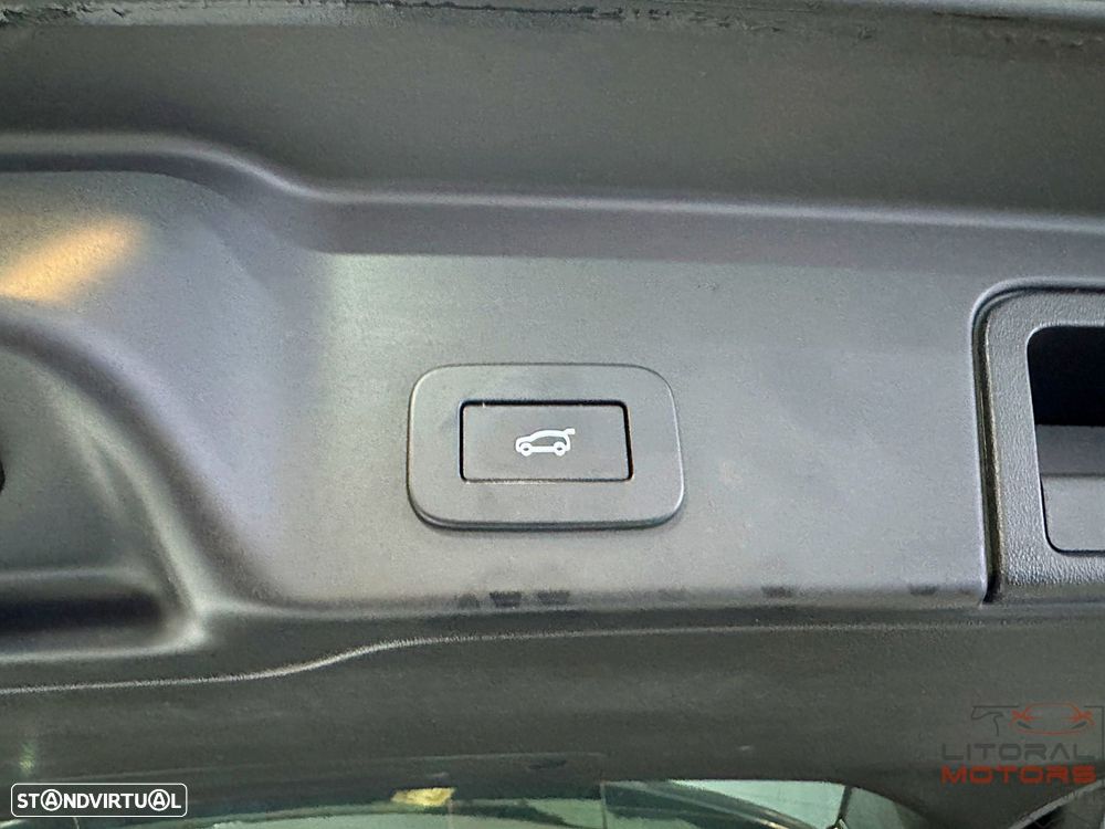 Land Rover Range Rover Evoque P300e R-Dynamic S - 11