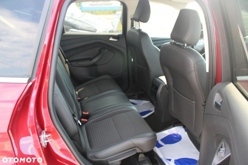 Ford Kuga - 31