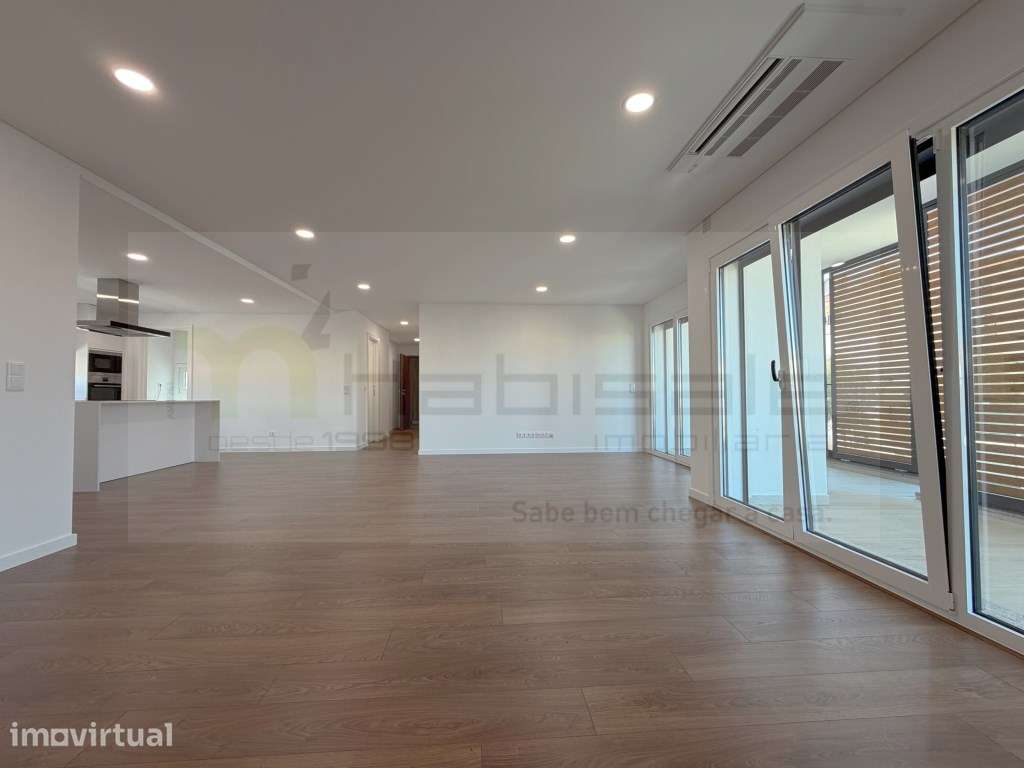 T4 Novo com Varanda a Sul em Condomínio Fechado - Grande imagem: 4/22