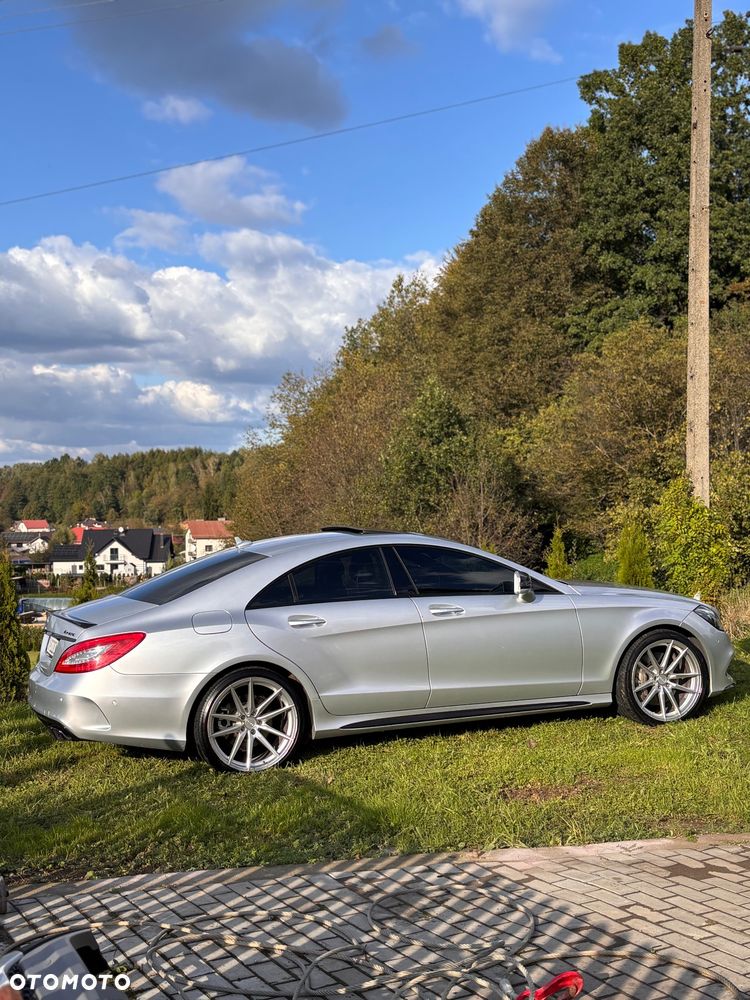 Mercedes-Benz CLS 500 4-Matic 9G-TRONIC - 2