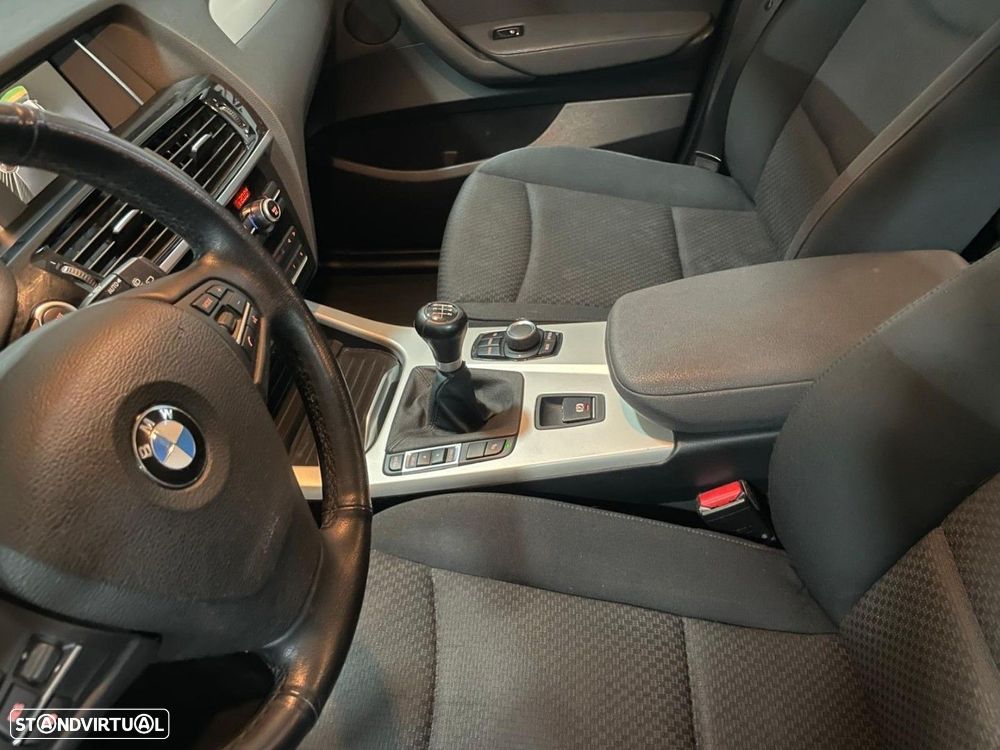 BMW X3 18 d sDrive Advantage - 28