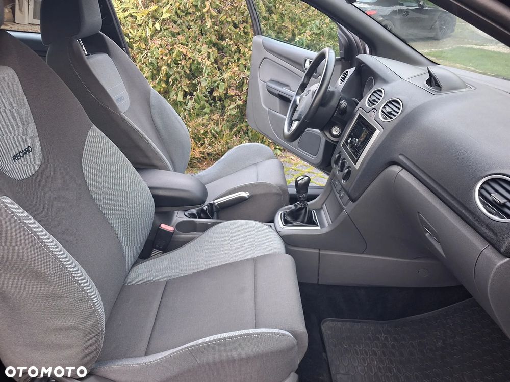 Ford Focus 2.5 ST - 20