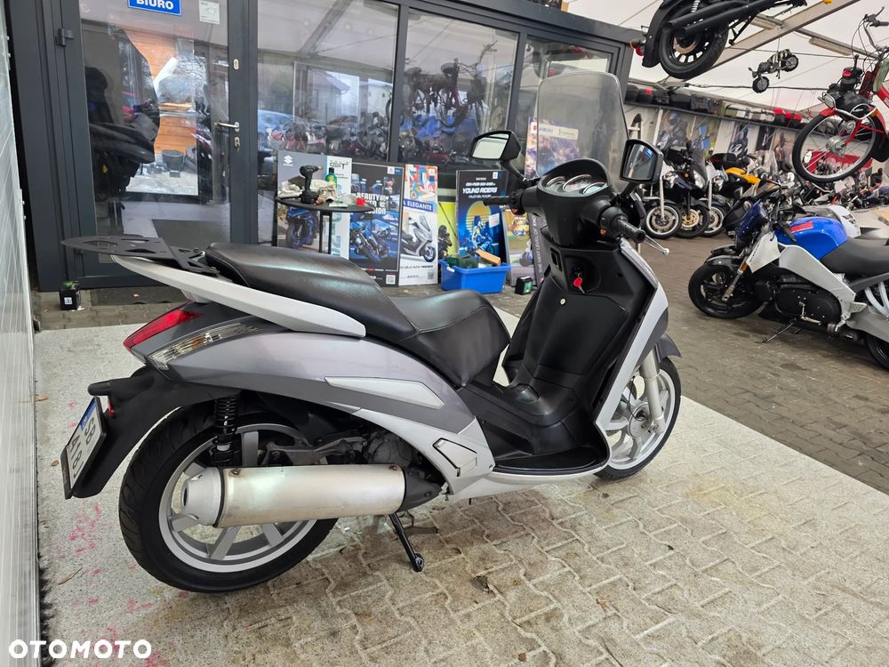 Peugeot Geopolis - 18