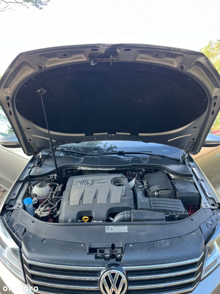 Volkswagen Passat 2.0 TDI 4Mot Highline DSG - 24