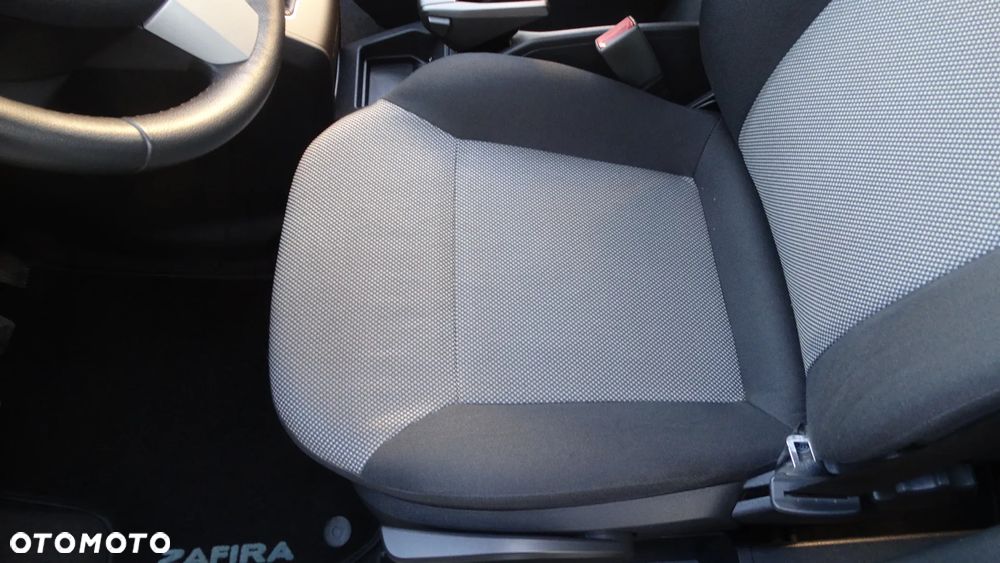 Opel Zafira - 14