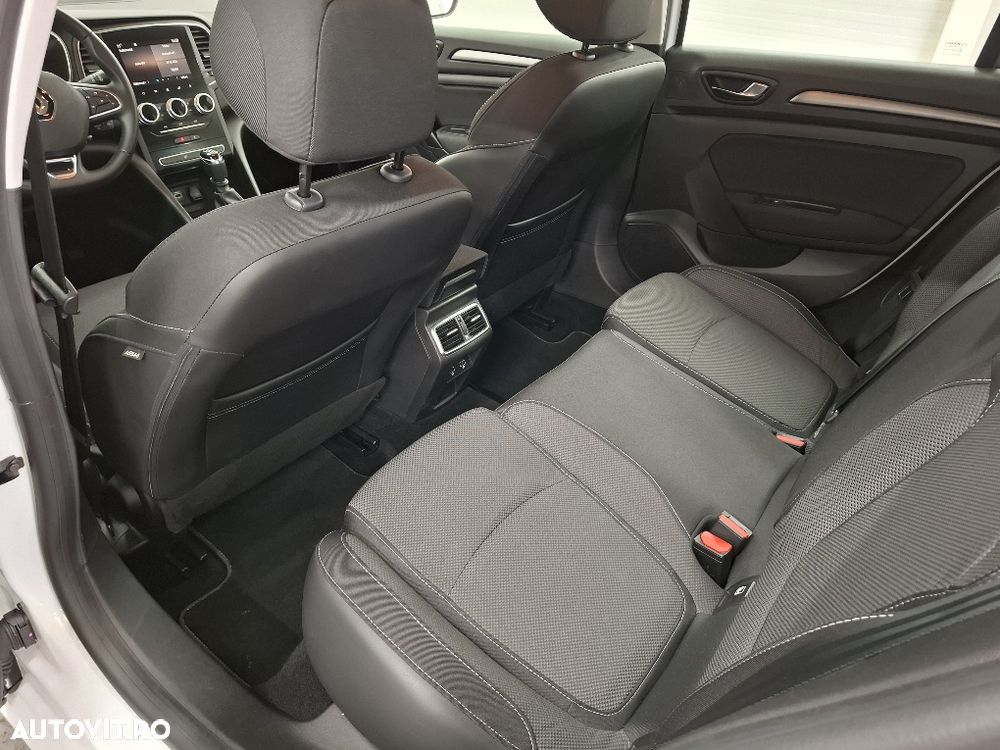 Renault Megane TCE 140 Equilibre - 13