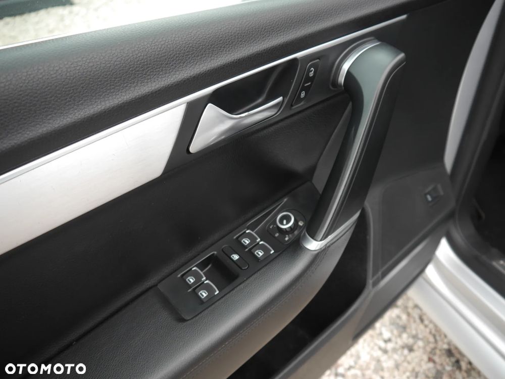 Volkswagen Passat 2.0 TDI BlueMotion Technology Highline - 12