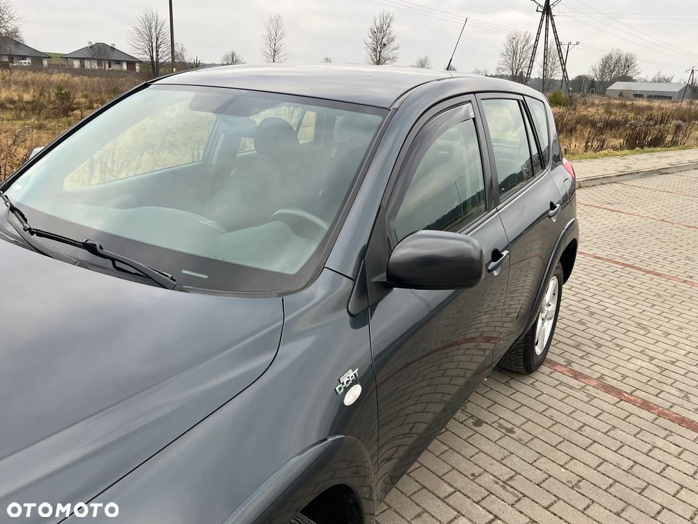 Toyota RAV4 2.2 D-4D Sol 180 - 23