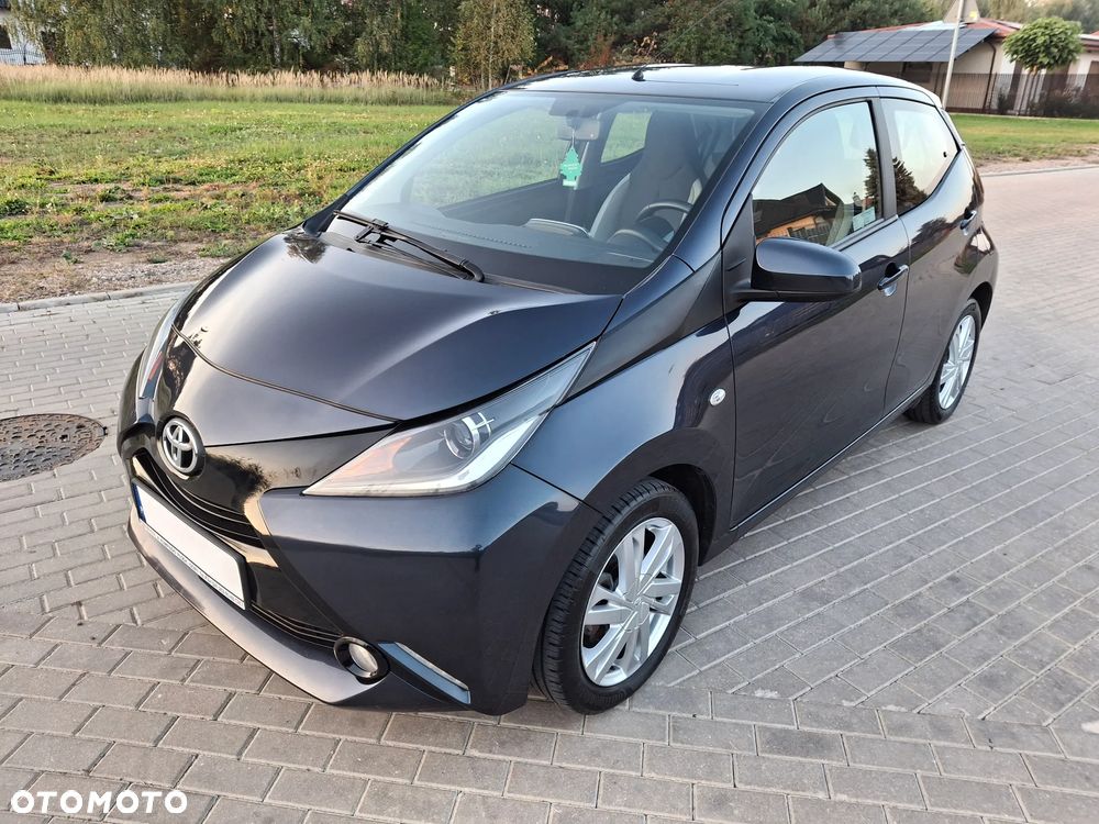 Toyota Aygo x-clusiv - 28