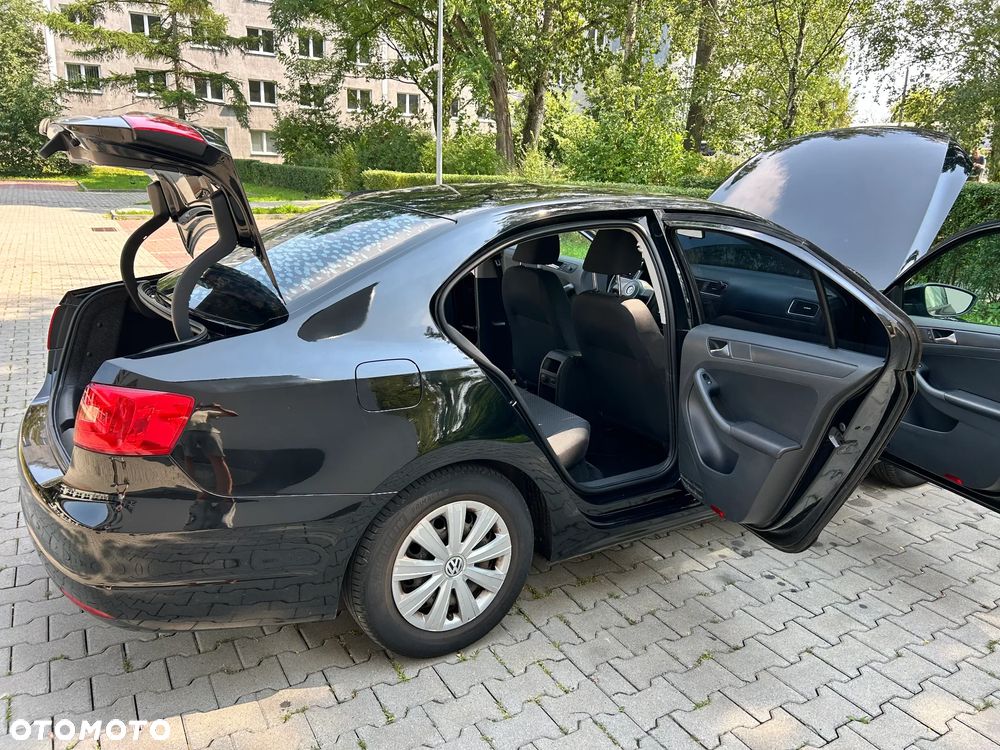 Volkswagen Jetta - 20
