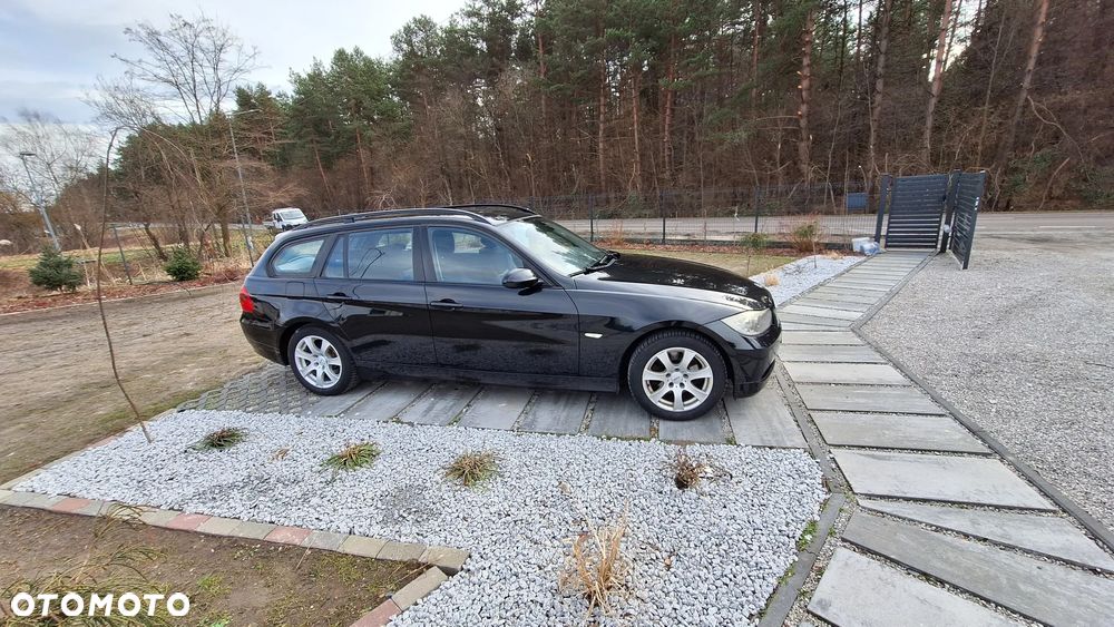 BMW Seria 3 318d - 3