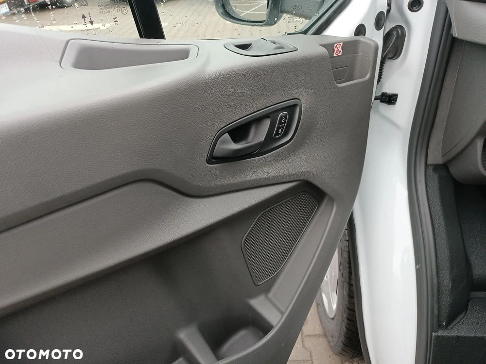 Ford Transit - 10