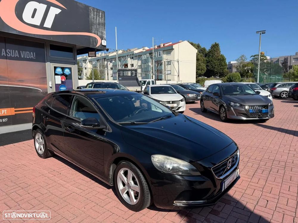 Volvo V40 2.0 D2 Momentum - 23