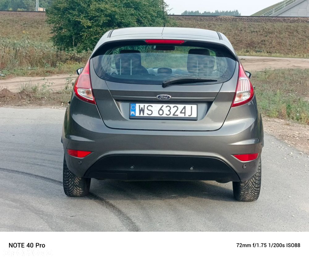 Ford Fiesta 1.5 TDCi Ambiente - 17