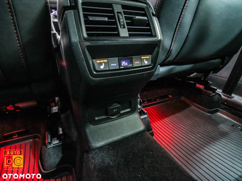 Skoda Kodiaq 2.0 TSI 4x4 RS DSG 7os - 32