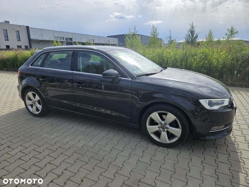 Audi A3 Sportback - 2