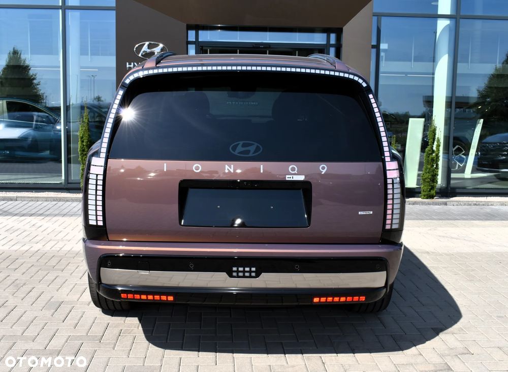Hyundai IONIQ 9 110kWh Calligraphy AWD - 8