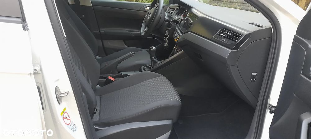 Volkswagen Polo - 11