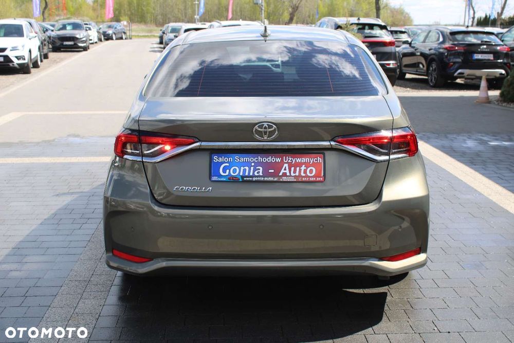 Toyota Corolla - 5