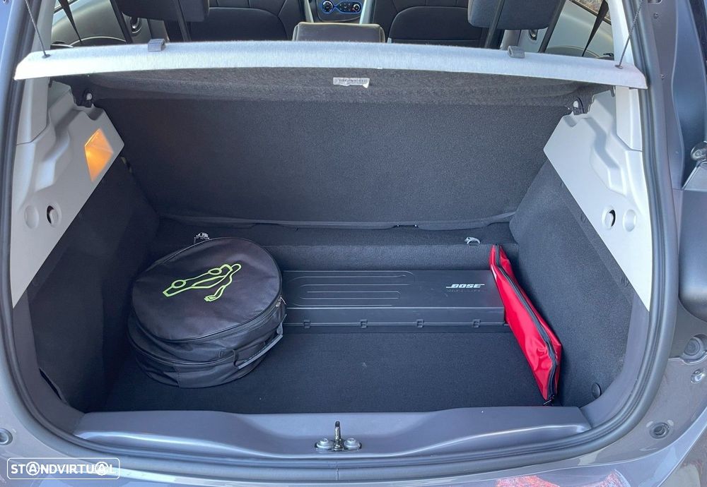 Renault Zoe (c/ Bateria) SL Bose Edition 40 - 18