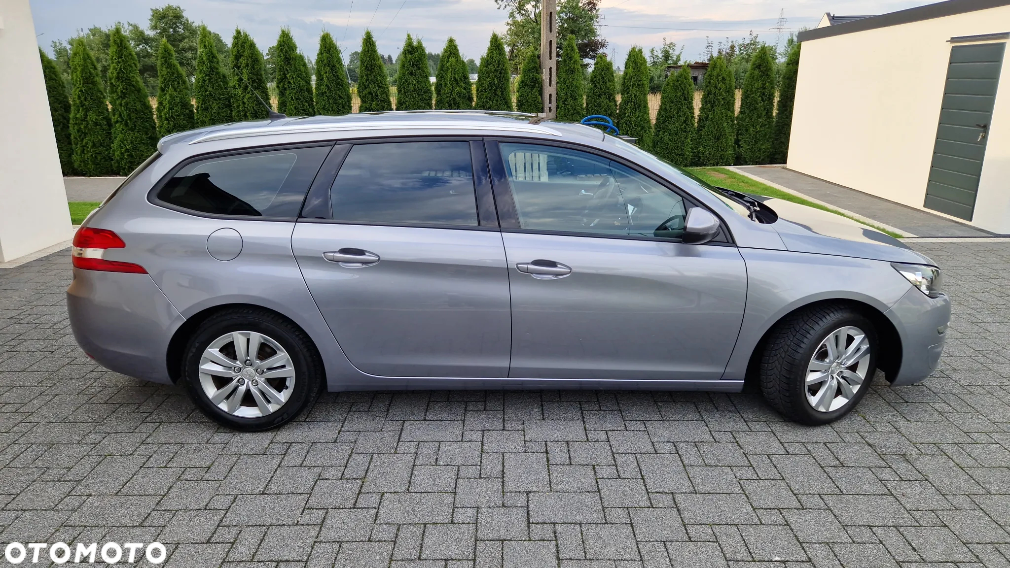 Peugeot 308 SW 1.6 BlueHDi Allure S&S - 29