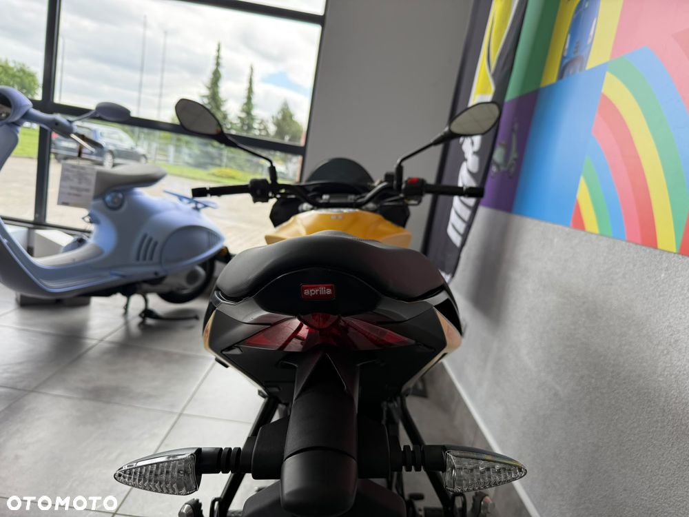 Aprilia Tuono - 10