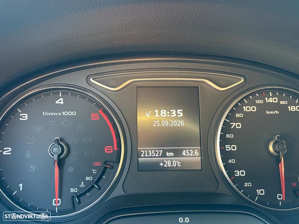 Audi A3 Sportback 1.6 TDI Attraction Ultra - 10